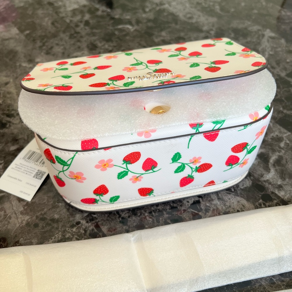 NWT Kate spade saddle bag strawberry vine - Picture 2 of 9